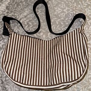 Baggu Medium Nylon Crescent Bag Brown Stripe